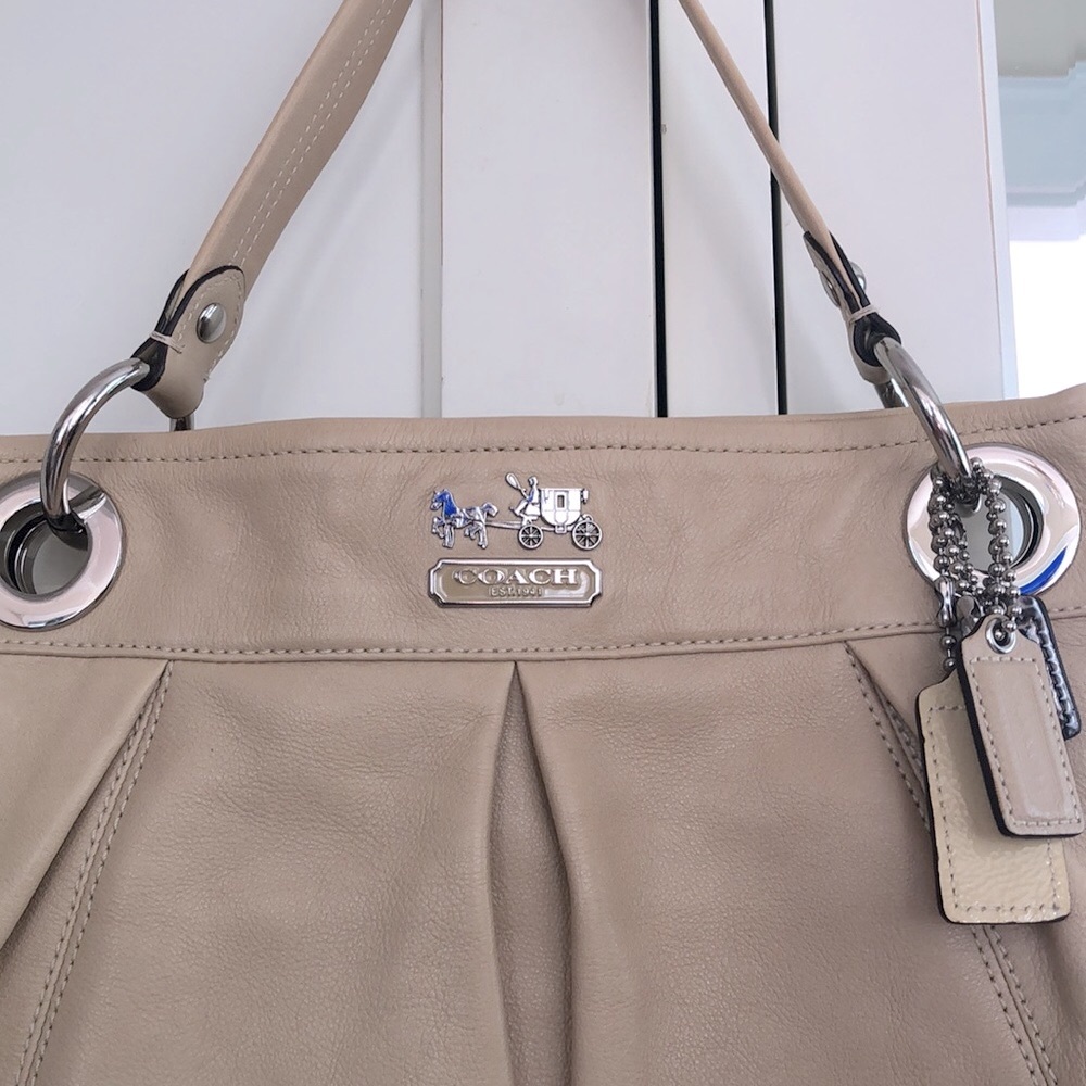 Coach Mad leather hippie (SAND)
